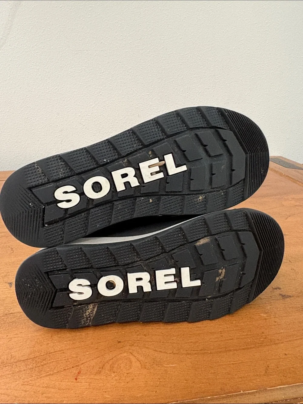 Sorel Snow Cinch Tie Boots Size 3